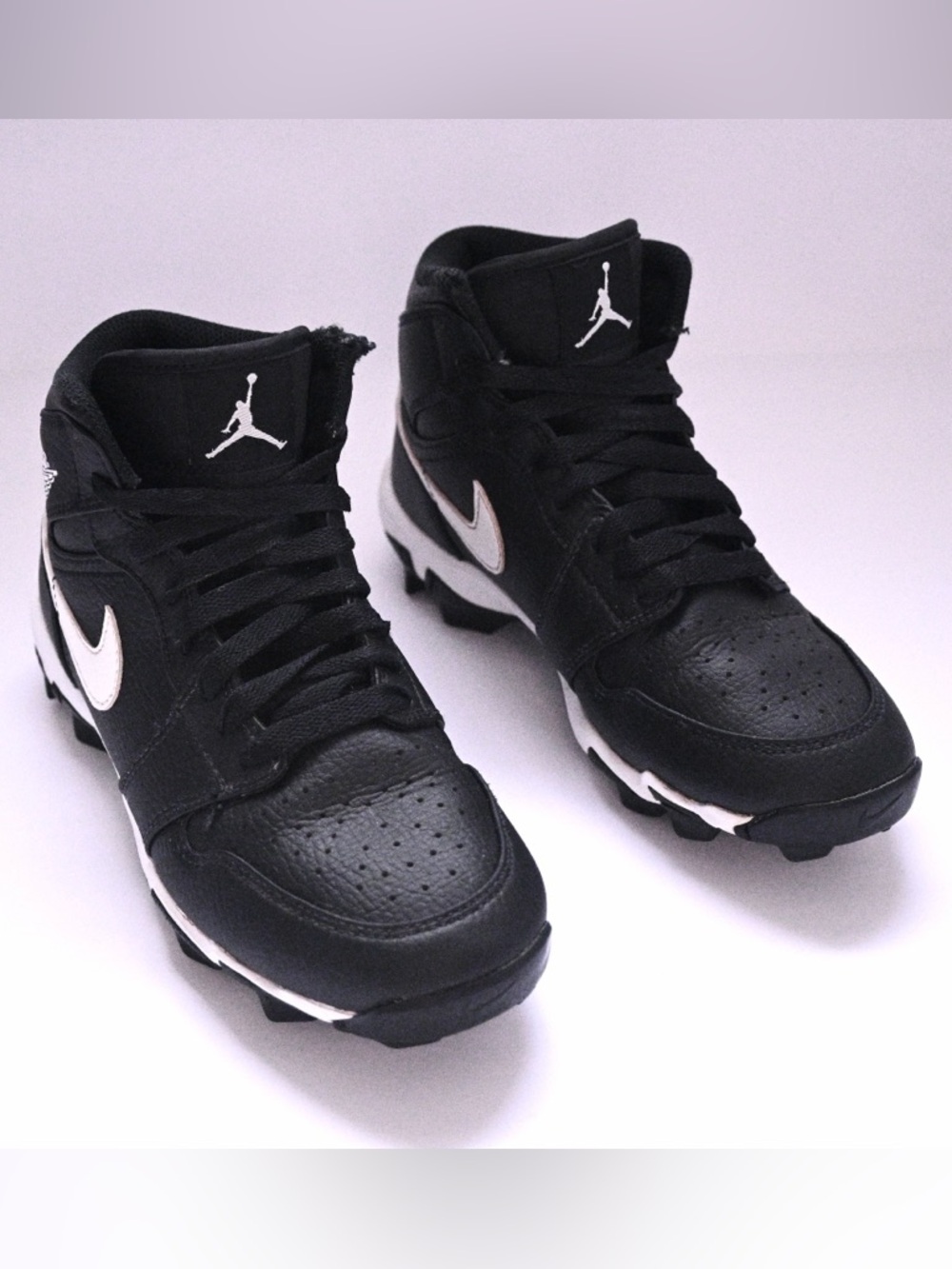Nike Air Jordan 1 Mid Football Cleats – Black/White 🏈🔥 Size Youth 4